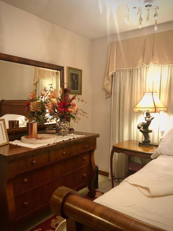 Winnie'S Bed & Breakfast Lawrenceburg ภายนอก รูปภาพ