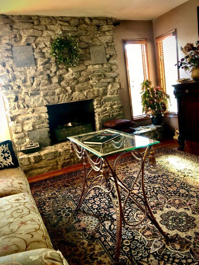 Winnie'S Bed & Breakfast Lawrenceburg ภายนอก รูปภาพ
